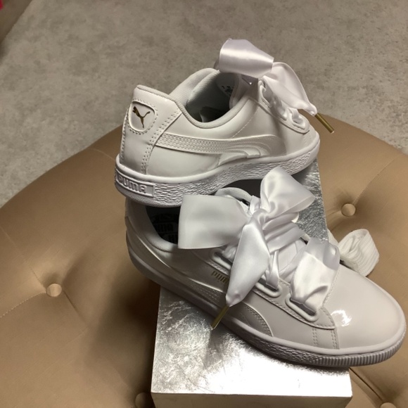 White Patent Pumas with 2 sets of laces size 6.5 - Picture 2 of 3